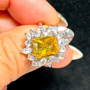 Ladies yellow rectangle shaped evening ring